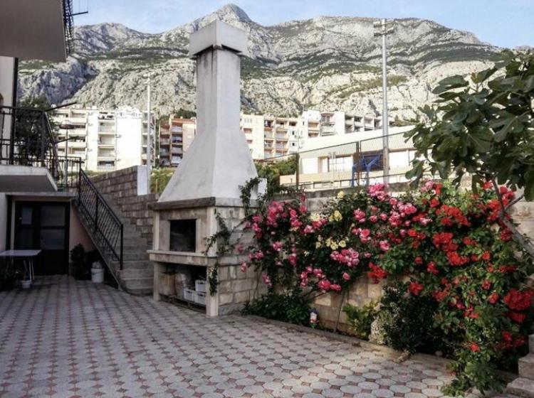 Apartmani Jovic Макарска Экстерьер фото