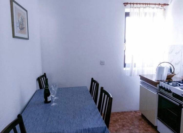 Apartmani Jovic Макарска Экстерьер фото